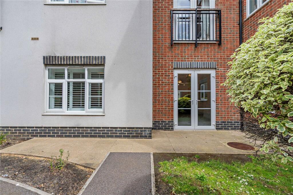 Bluecoats, Thatcham, Berkshire, RG18 - View 3