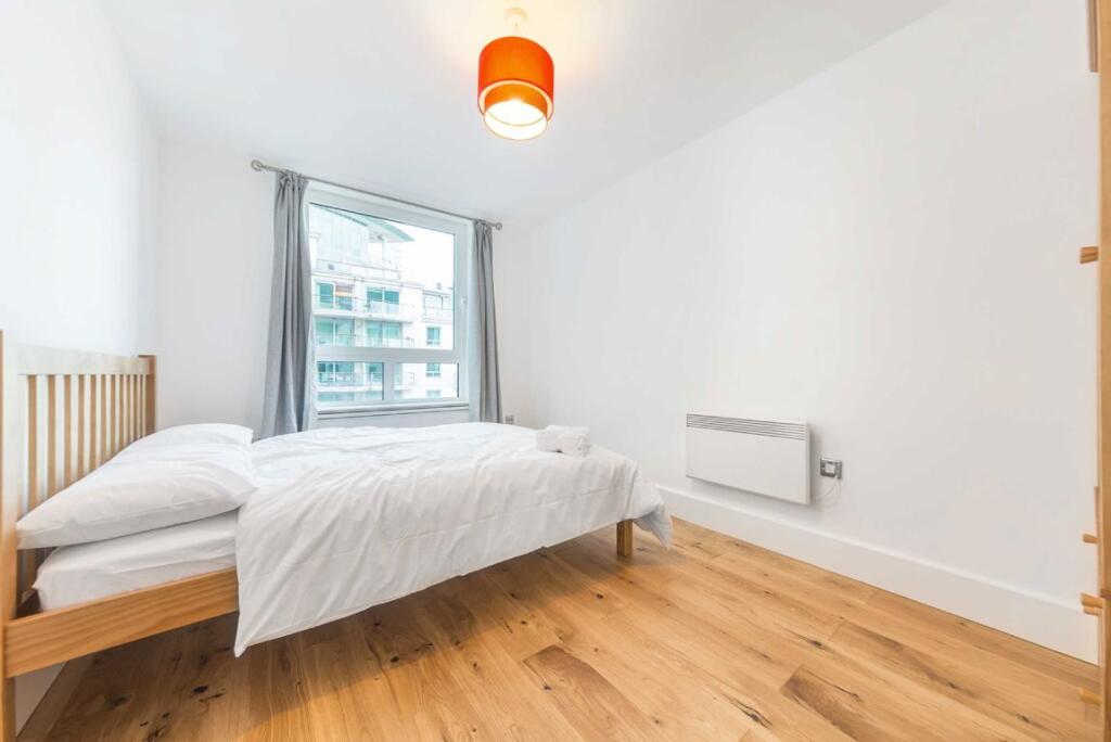 Apartment in London, Vauxhall - View 5