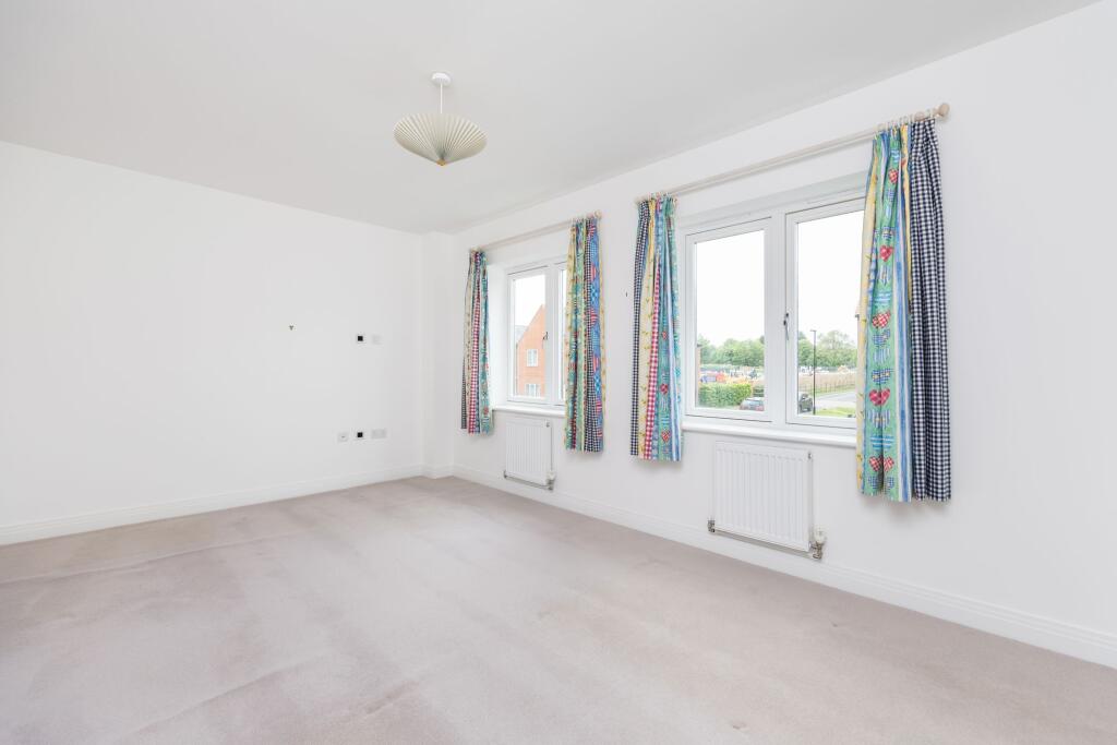House in Southampton - View 5