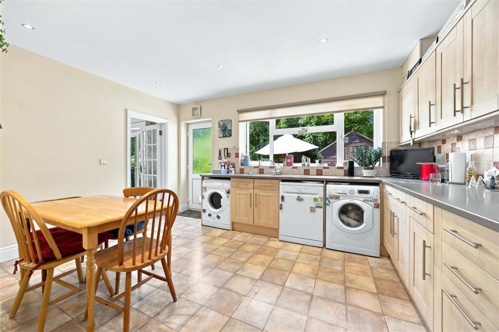 House in Southall - View 5