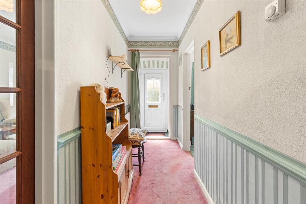 Station Road, Hellingly, - More