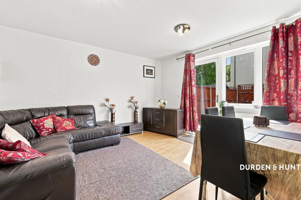 House in Romford - View 2