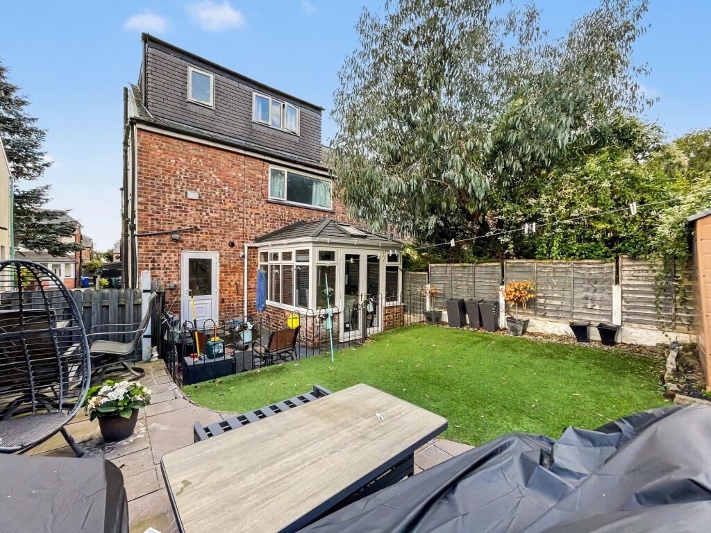Cedar Grove, Prestwich, M25 photo 4