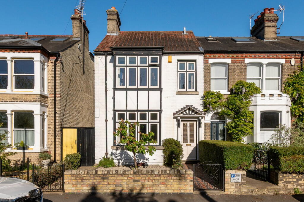 Main image of property: Pretoria Road, Cambridge, CB4 1HE