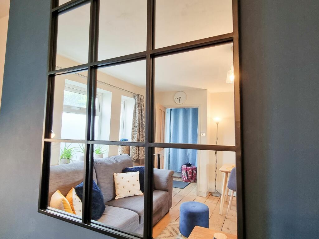2 bedroom end of terrace house for rent