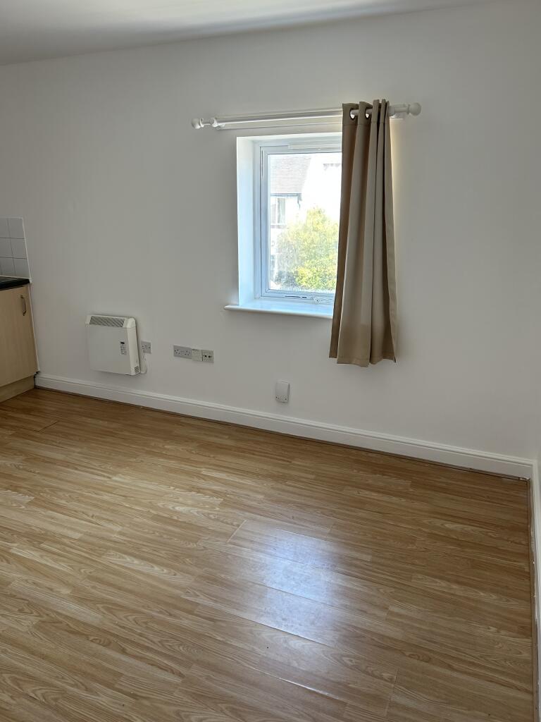 Apartment in Bournemouth - View 4