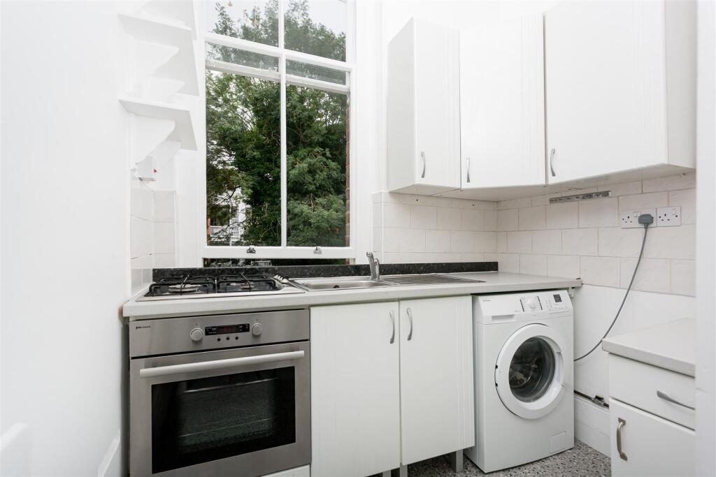 Apartment in London - View 4