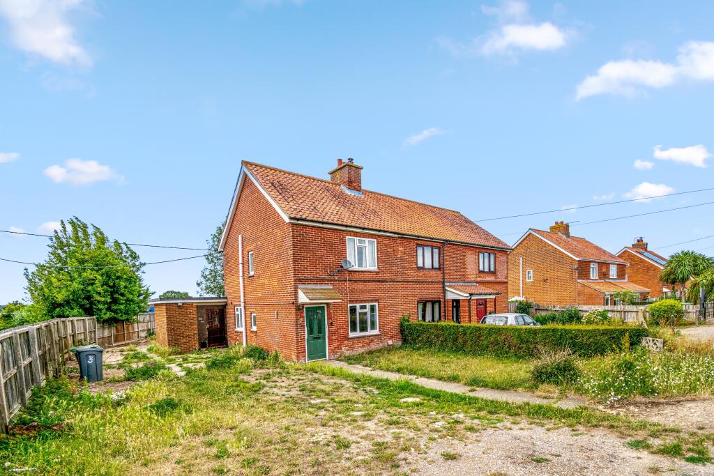 3-bed semi-detached on 3 Norwich Road, Mattishall, Norfolk, NR20 3LL, £110,000