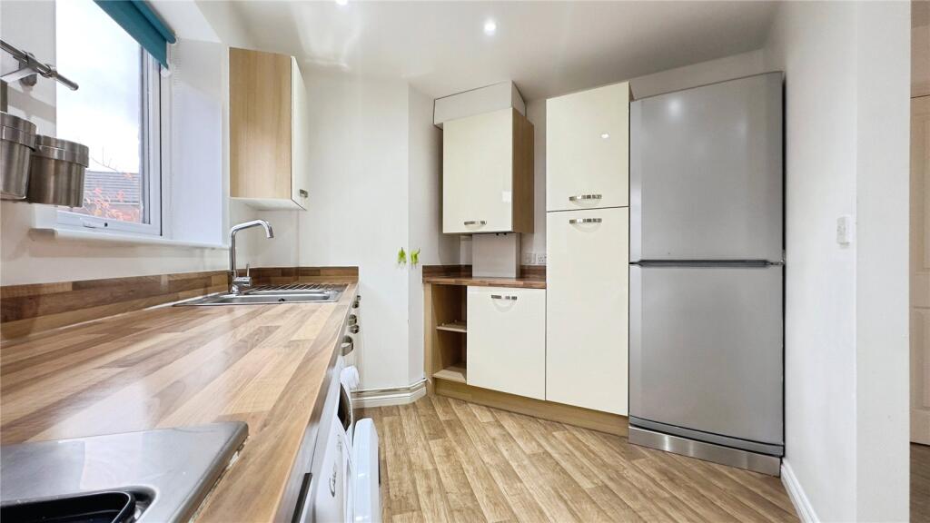 Apartment in Birmingham, Kings Norton - View 6