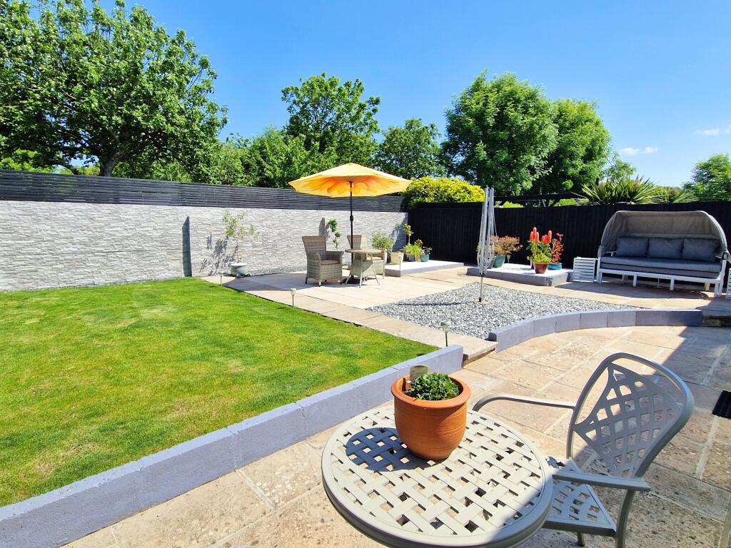 House in Cardiff, Porthcawl - View 2