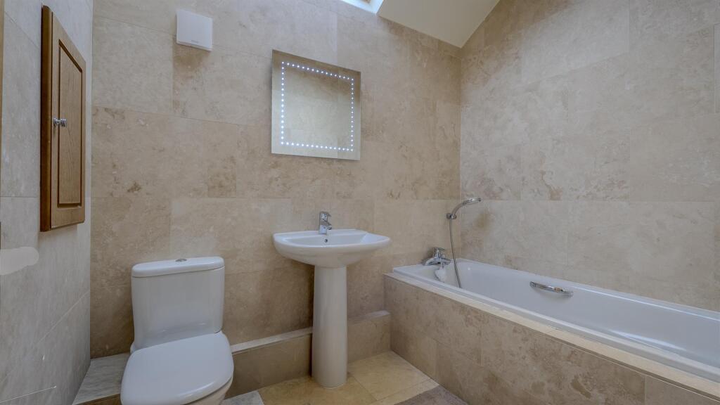 Additional image 19 of Shugden Barn, Roper Lane, Queensbury, BD13 2NT