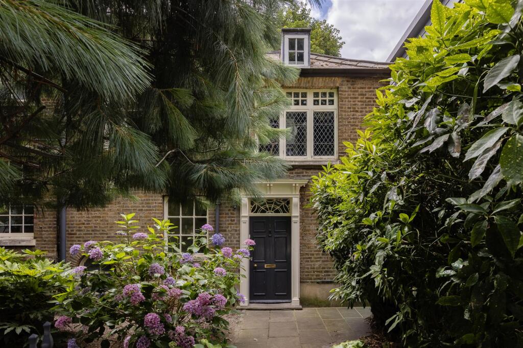 Main image of property: Tottenham Green East, Tottenham