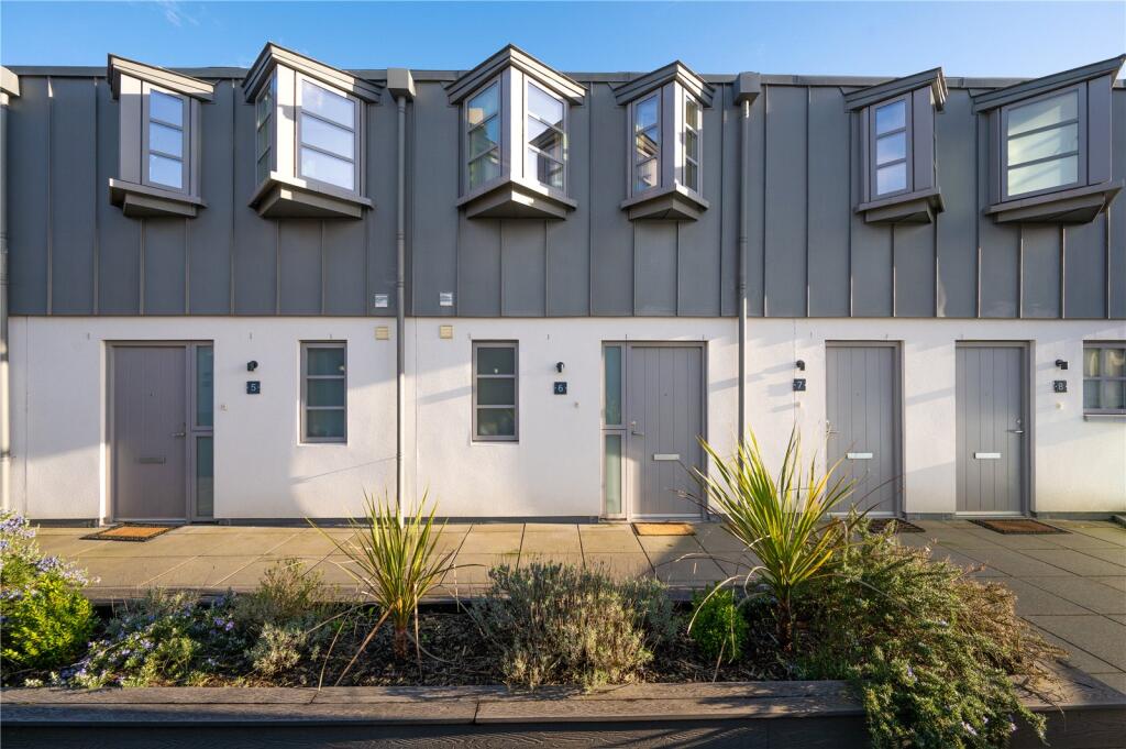 Main image of property: Montague Close, Hatfield Road, St. Albans, Hertfordshire