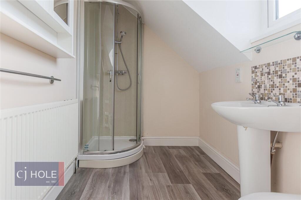 Apartment in Bristol, Fishponds - More