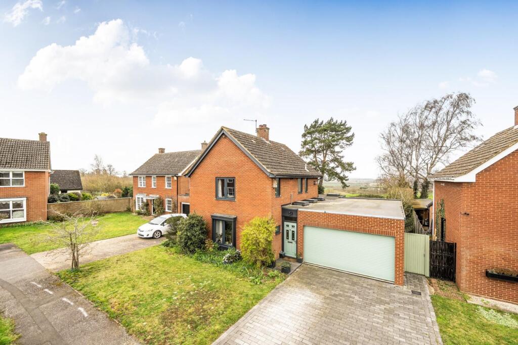 Main image of property: Warden Hill, Everton