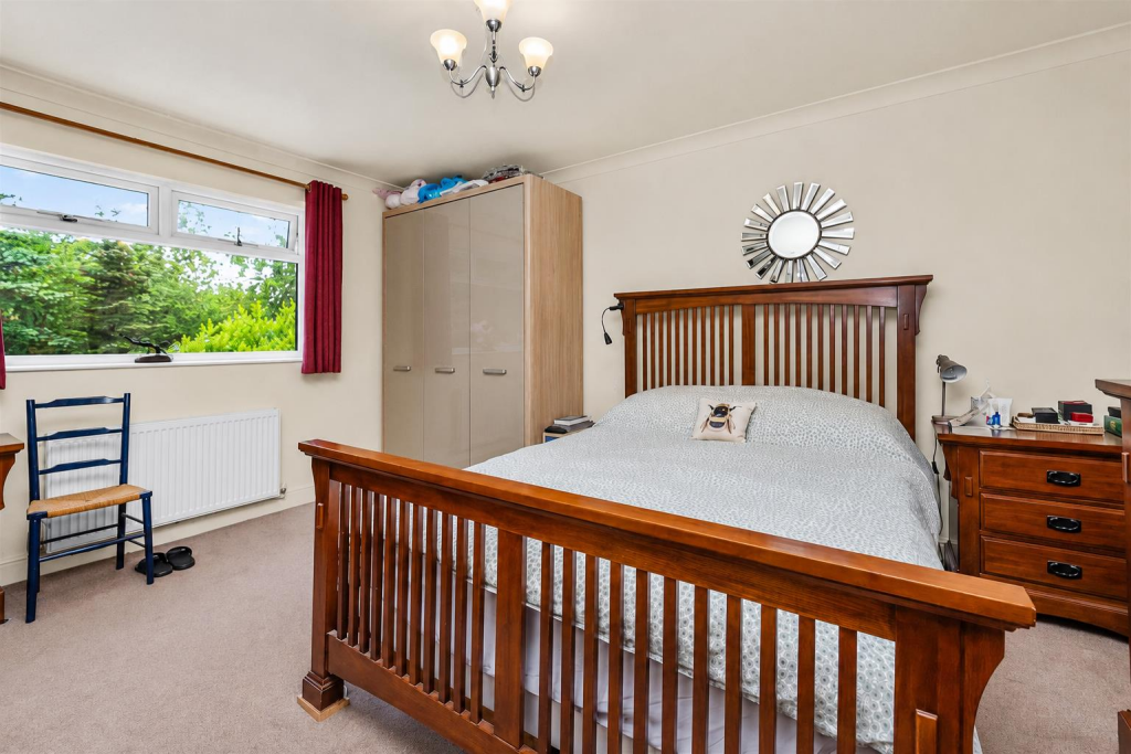 West Drive, Bury photo 5