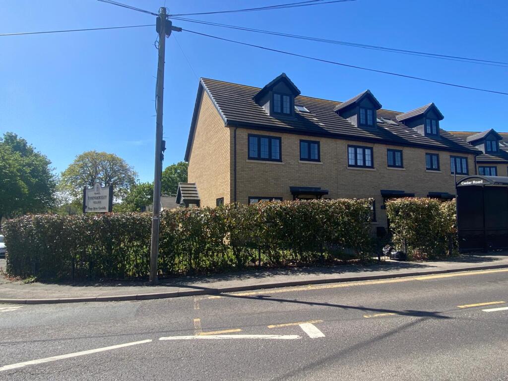 Main image of property: Hart Road, Thundersley, Essex, SS7
