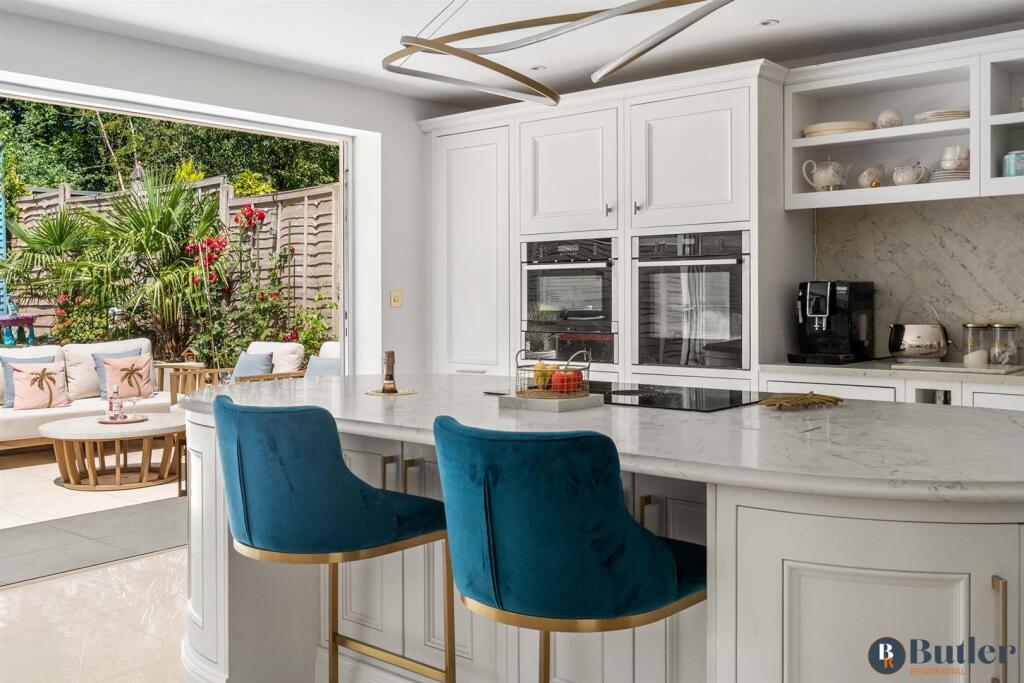 Grove Avenue, Harpenden - View 6