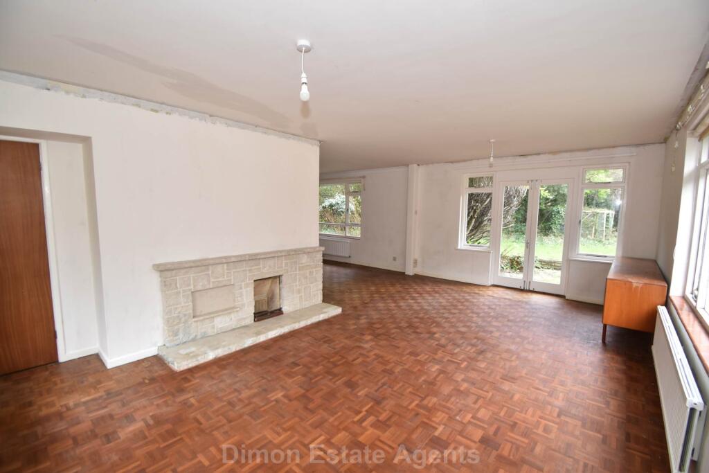 Kennedy Crescent, Alverstoke photo 3