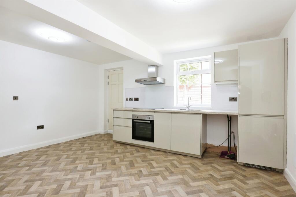 Boughton Road, Rugby photo 2
