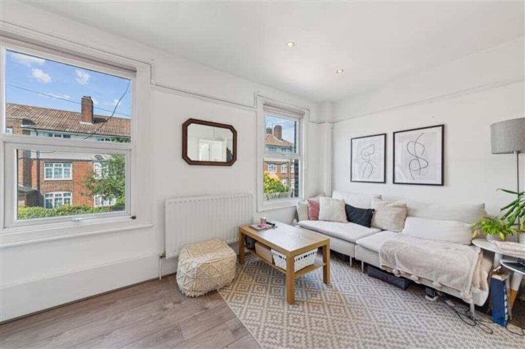 Main image of property: Fountain Road, Tooting Broadway, London, SW17