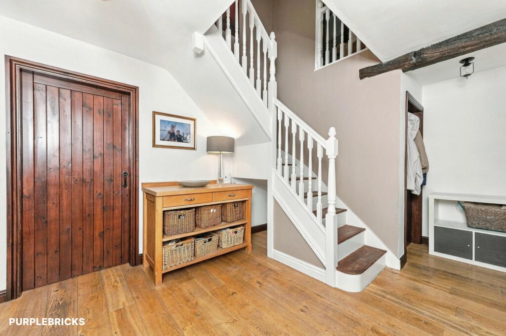 House in Wakefield - View 4