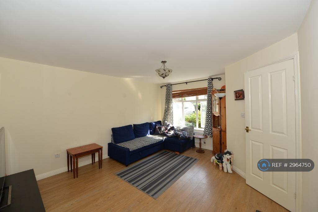 House in Southampton - More