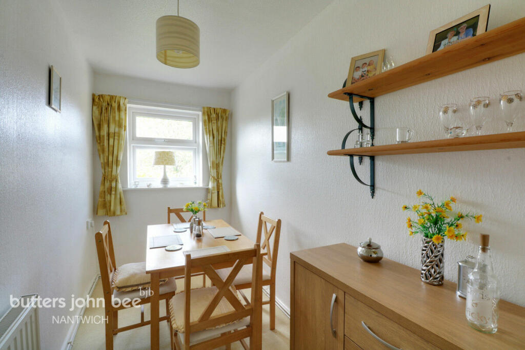 Rectory Close, Nantwich photo 4