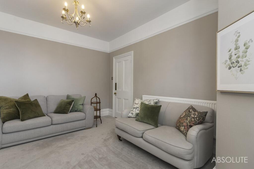 House in Torquay - More