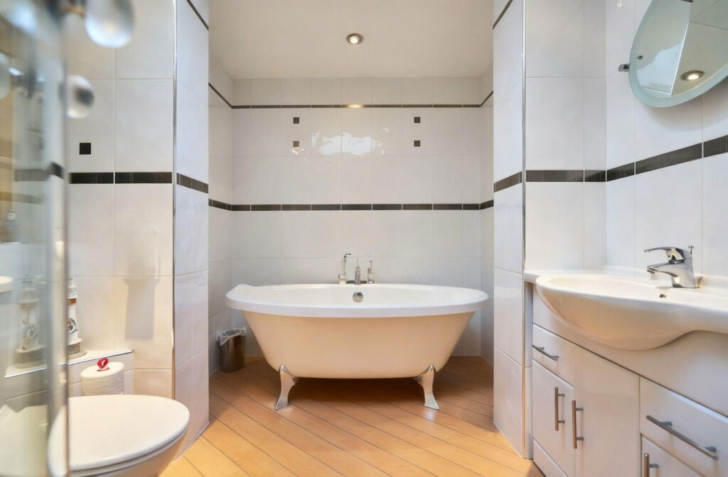 Additional image 14 of Chadwick Manor Warwick Road, Knowle, Solihull, B93 0AT