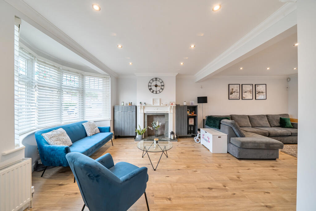 House in London - View 5
