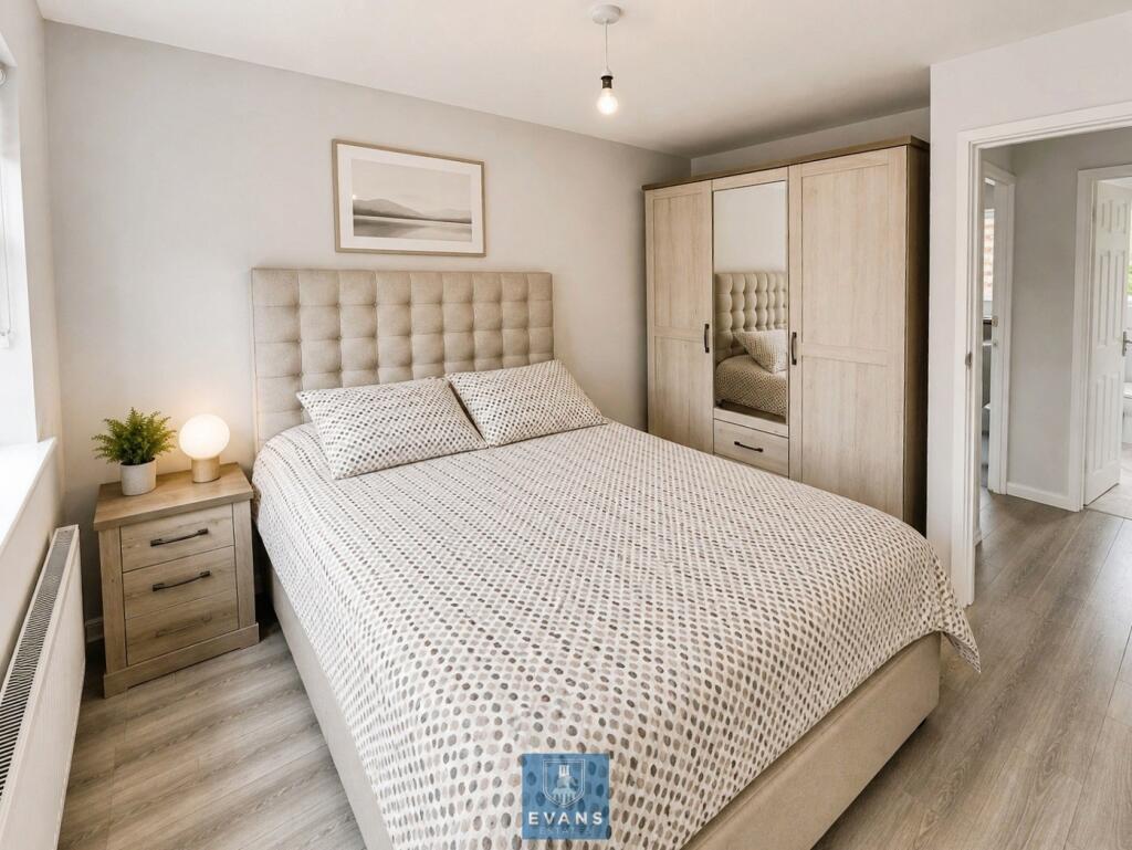 House in Coventry, Bishopsgate Green, Radford - More