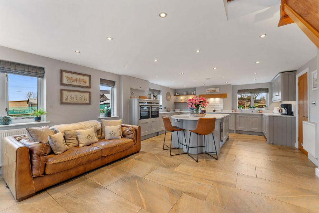 Fir Villa, Oldcastle Lane, Threapwood, SY14 7AY photo 4