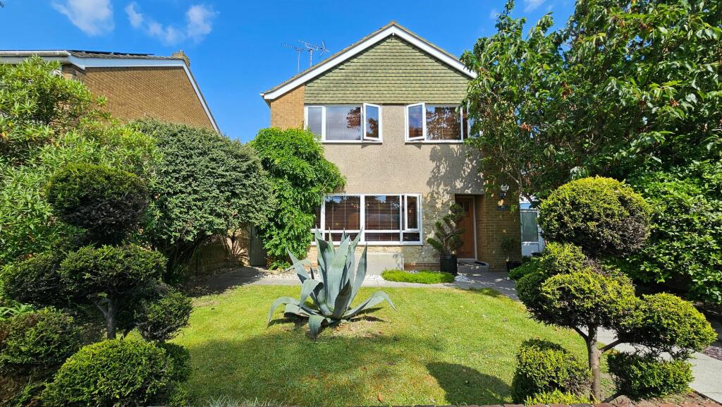 4-bed detached on Ramsgate Road, Broadstairs, CT10, £550,000