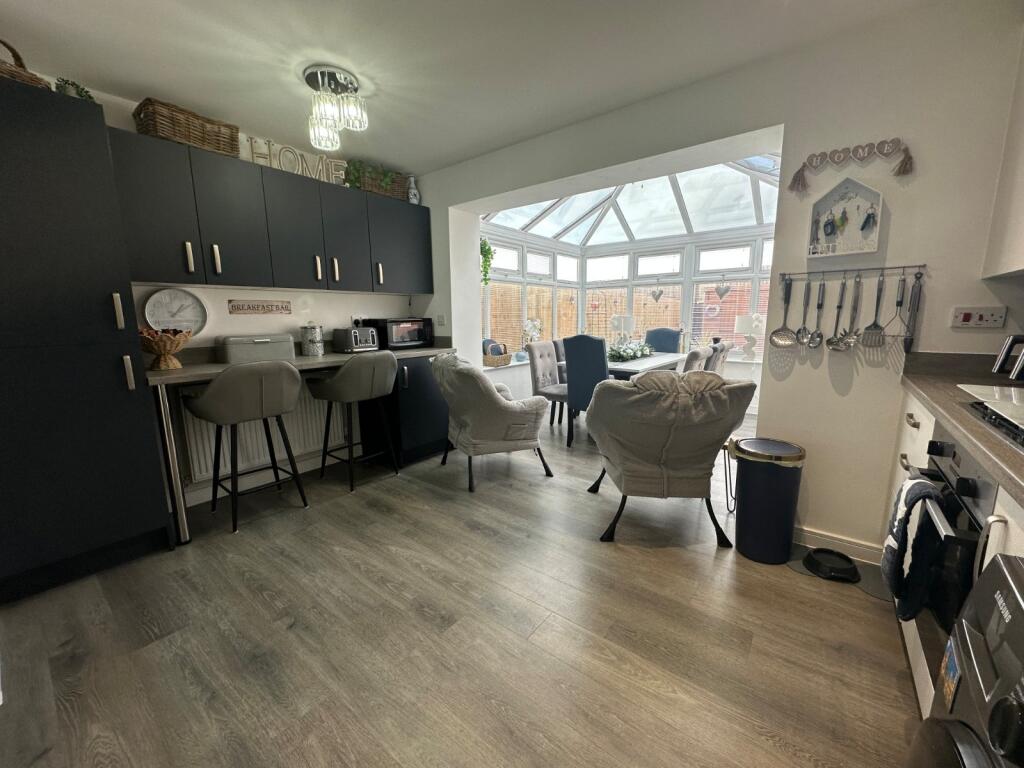 House in Cannock Chase, Hednesford - More