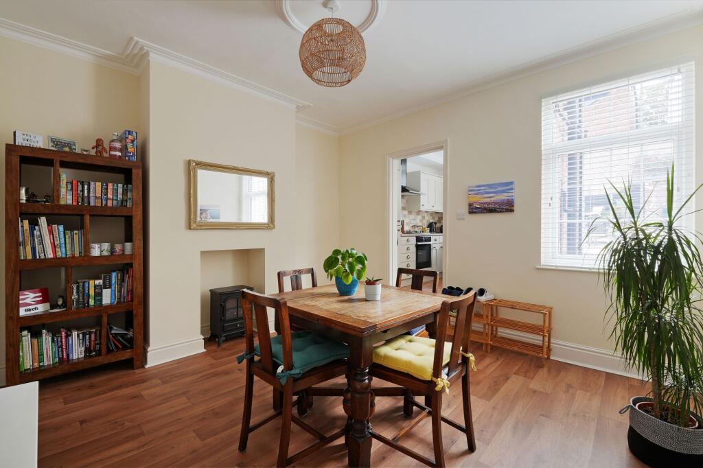 House in Sheffield, Meersbrook Bank, Meersbrook - View 5