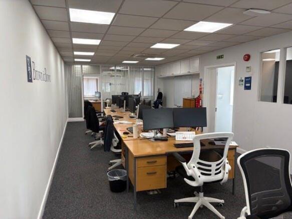 11 Regent Gate  Pic 2.jpg