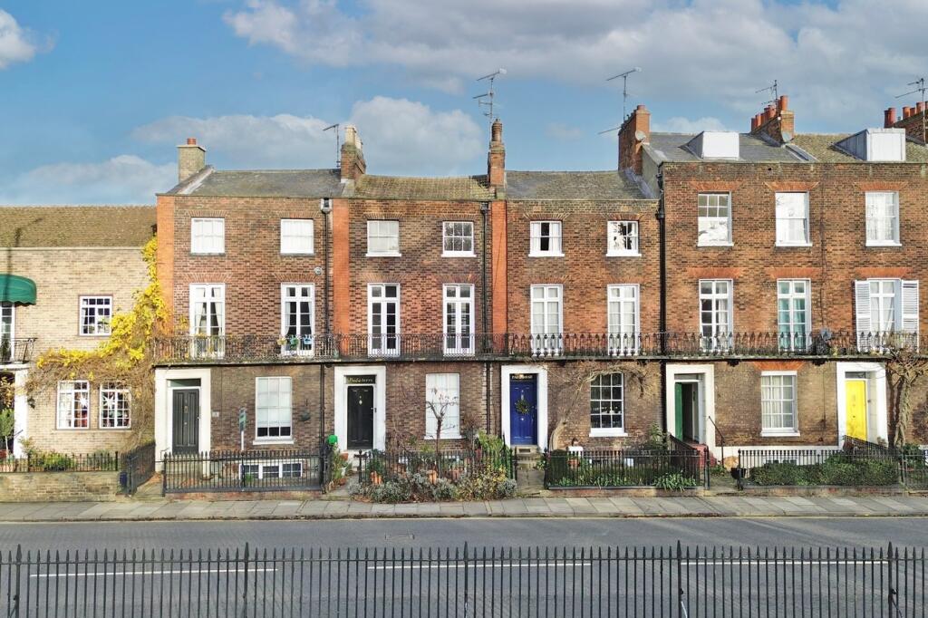 Main image of property: St Johns Terrace, King's Lynn, PE30