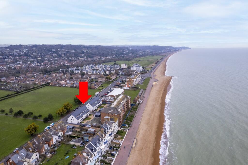 Apartment in Canterbury - View 4