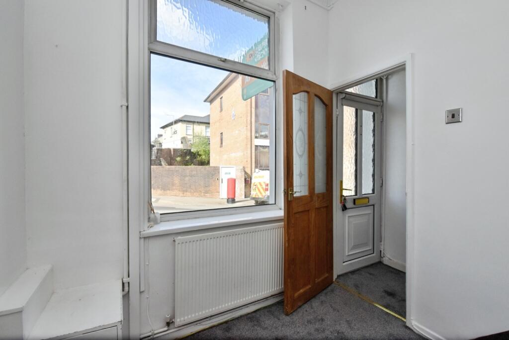 House in Abernant, Aberdare East - More
