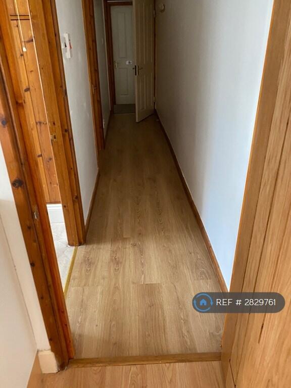 Additional image 3 of High Street, Street, BA16