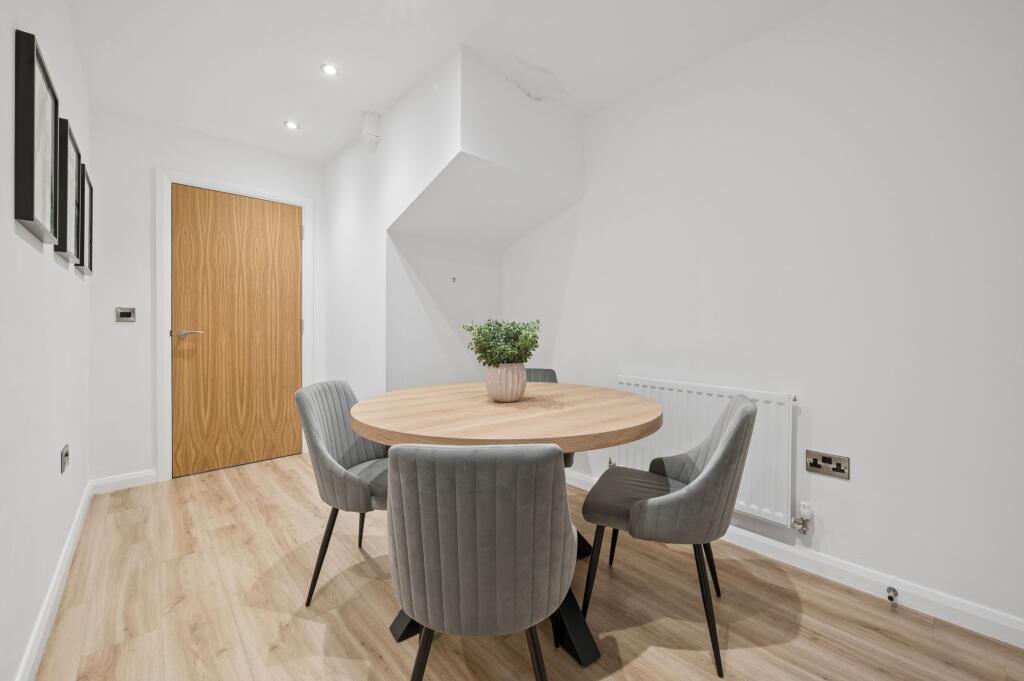 House in Bury, Greater Manchester - View 4
