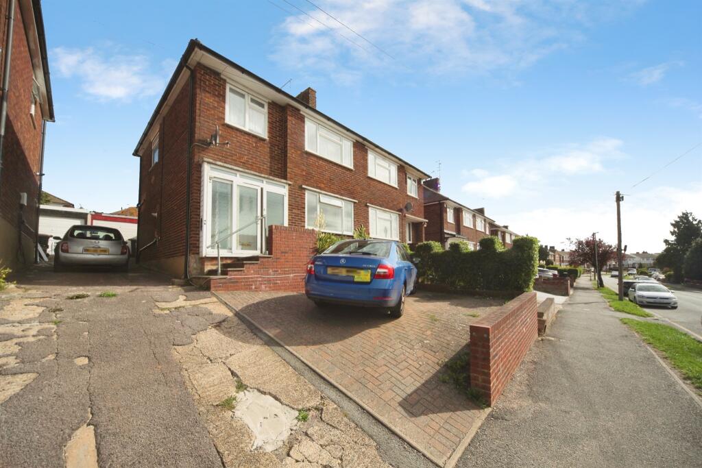 Main image of property: Grampian Way, Luton