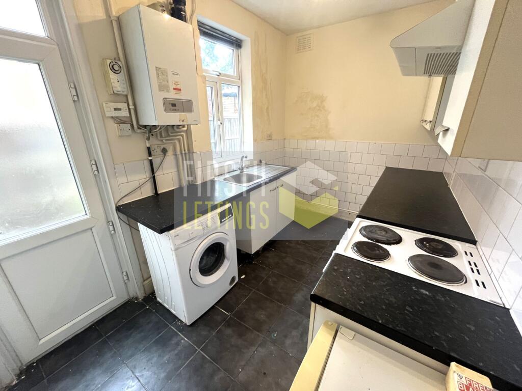 House in Leicester - View 4