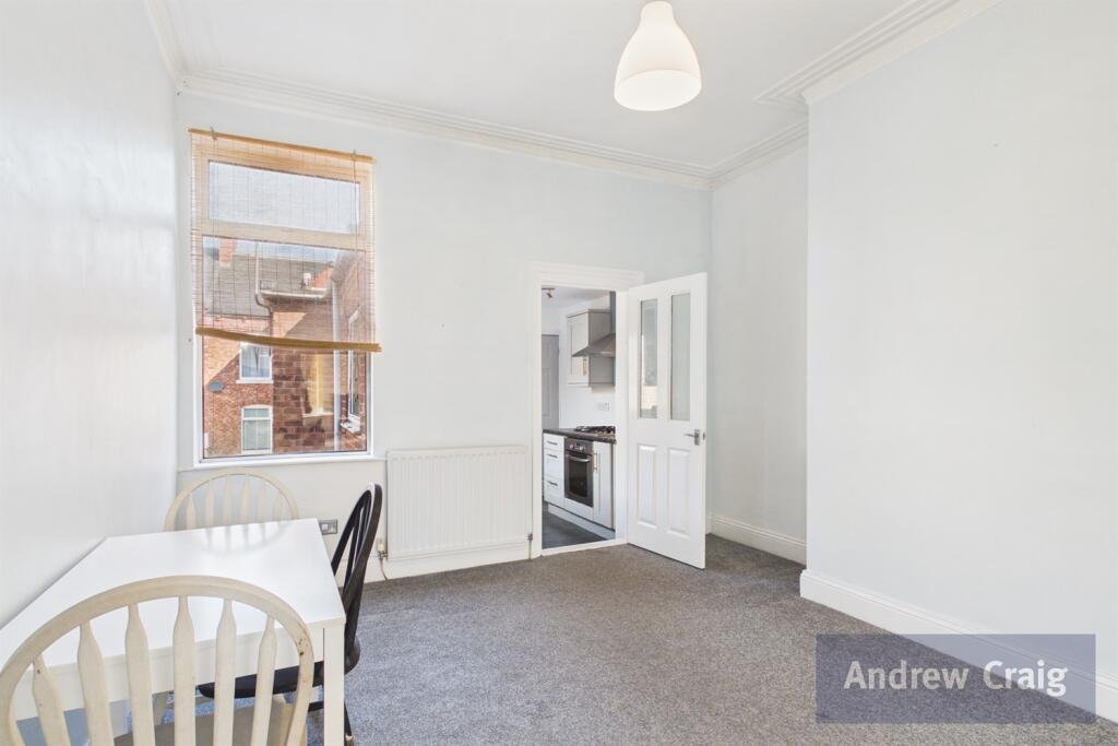 Apartment in South Tyneside, Westoe - More