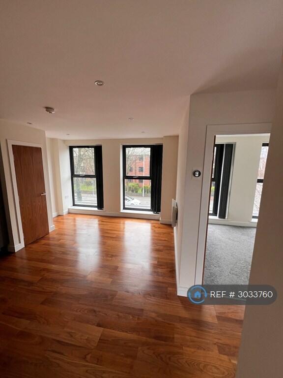 Apartment in Manchester - View 4