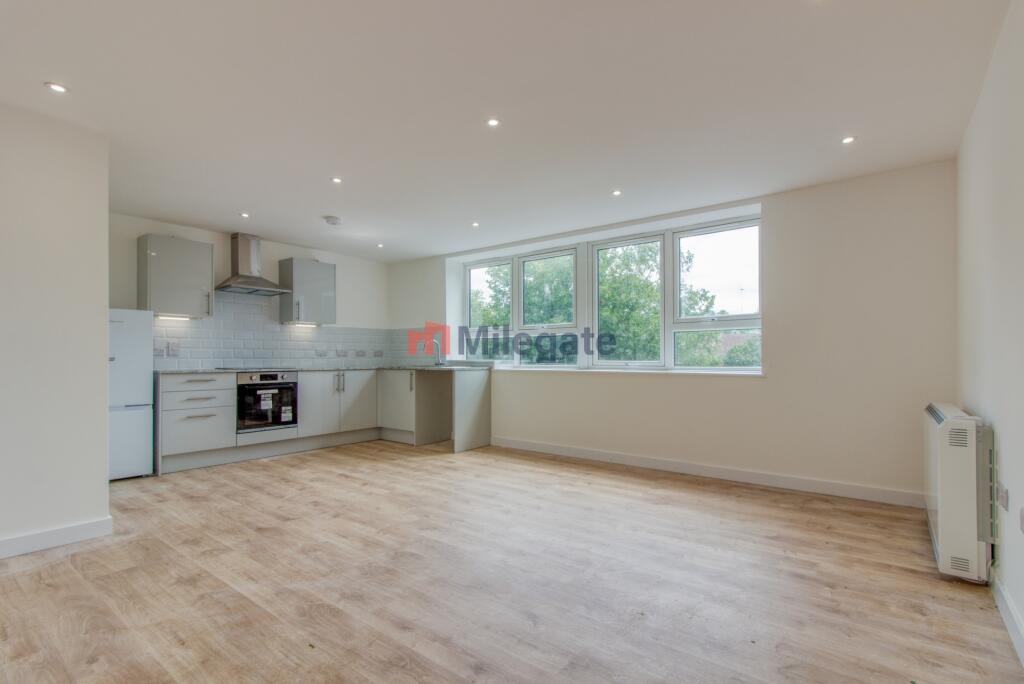 Main image of property: Broadway North, Pitsea, SS13