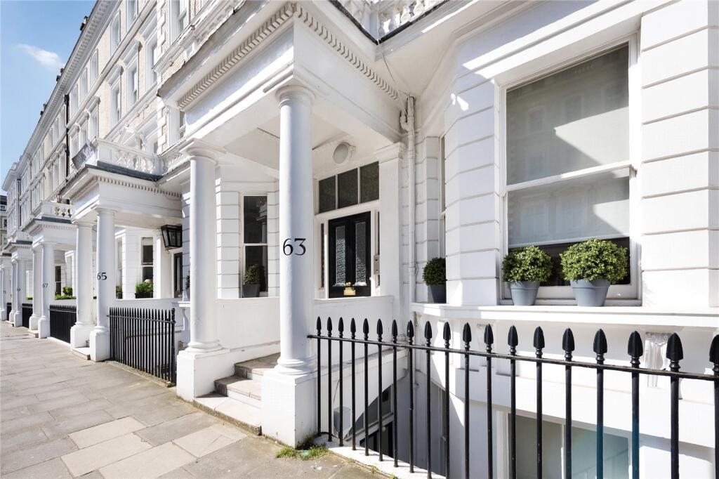 Apartment in London, Royal Borough of Kensington and Chelsea - More