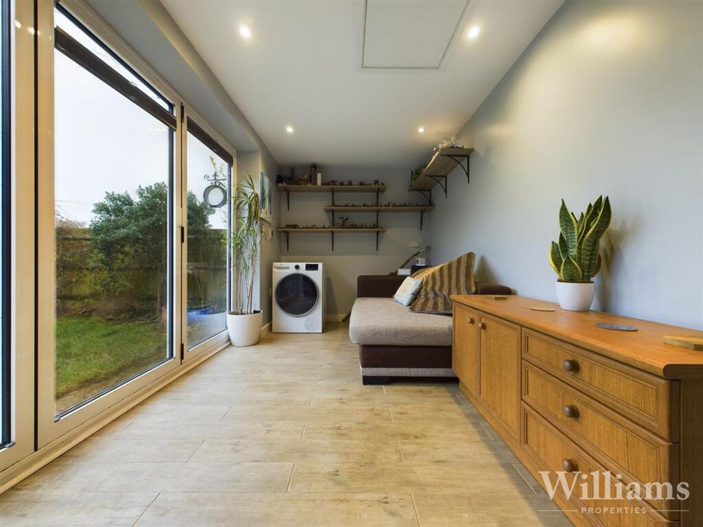 Tudors Close, Calvert, MK18 - View 6