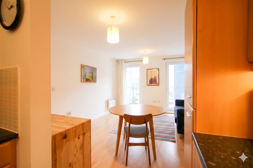 Warren Close, Cambridge – pohled 4